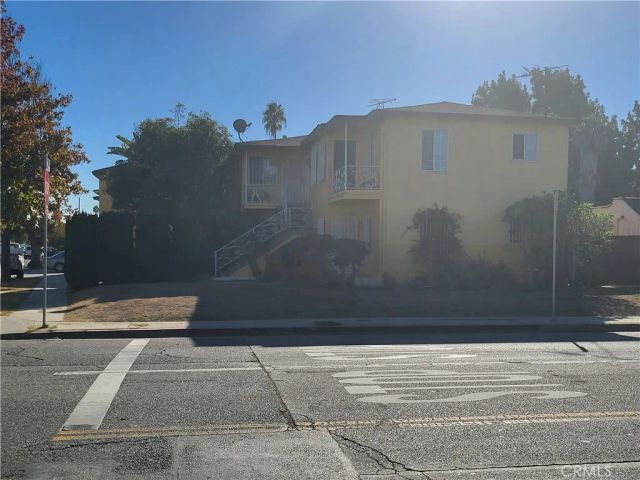 5144 W 21st Street, Los Angeles, CA 90016
