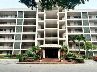 2850 N Palm Aire Drive 207, Pompano Beach, FL 33069