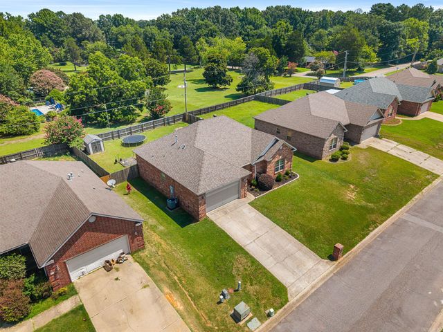 16 Blueberry Lane, Cabot, AR 72023