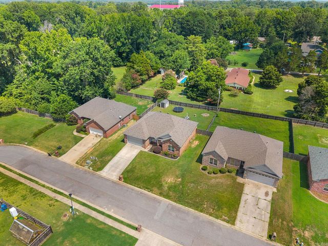 16 Blueberry Lane, Cabot, AR 72023