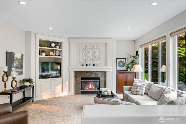 22431 SE 30th Street, Sammamish, WA 98075