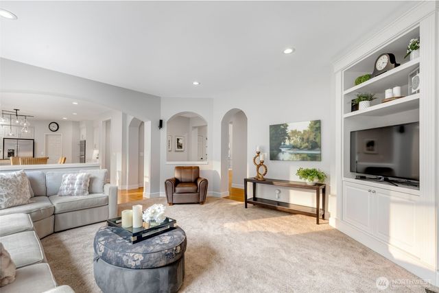 22431 SE 30th Street, Sammamish, WA 98075