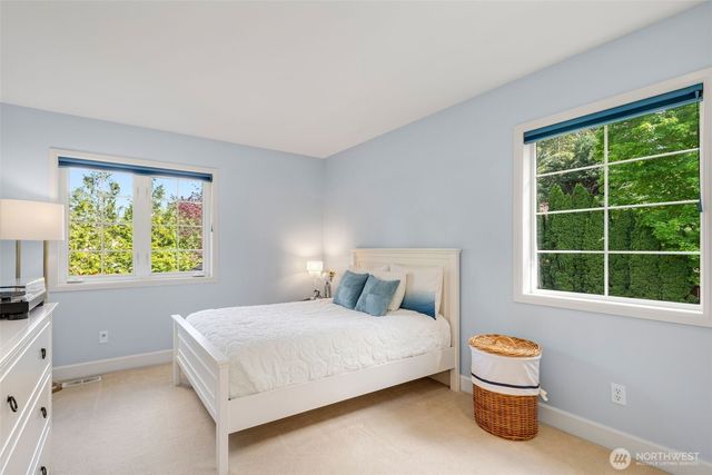 22431 SE 30th Street, Sammamish, WA 98075
