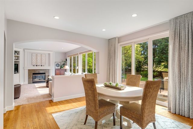 22431 SE 30th Street, Sammamish, WA 98075