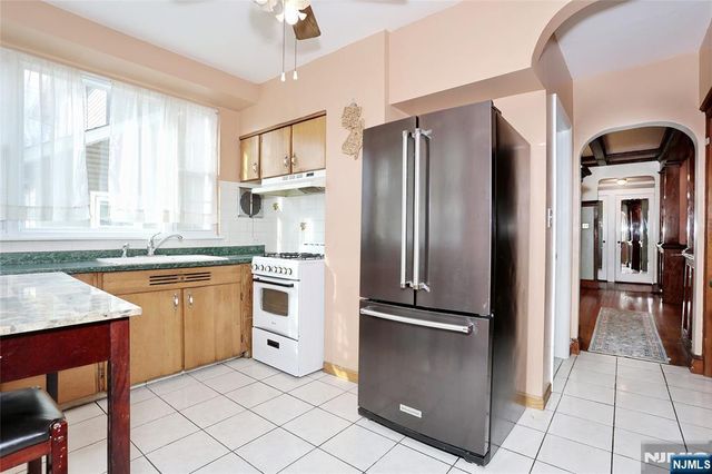 5 Prospect Street, Hawthorne, NJ 07506