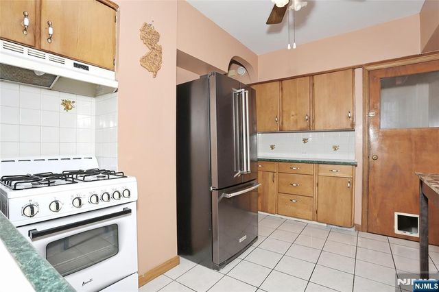 5 Prospect Street, Hawthorne, NJ 07506