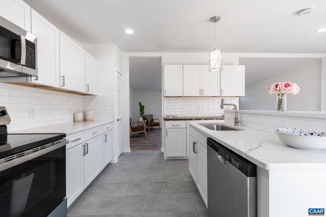 6760 COURTHOUSE RD, Louisa, VA 23093