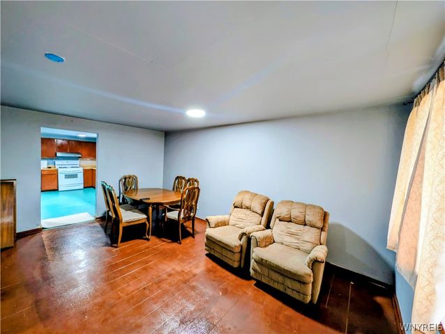 1926 Welch Avenue, Niagara Falls, NY 14303