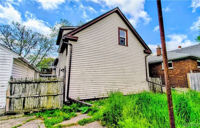 1926 Welch Avenue, Niagara Falls, NY 14303