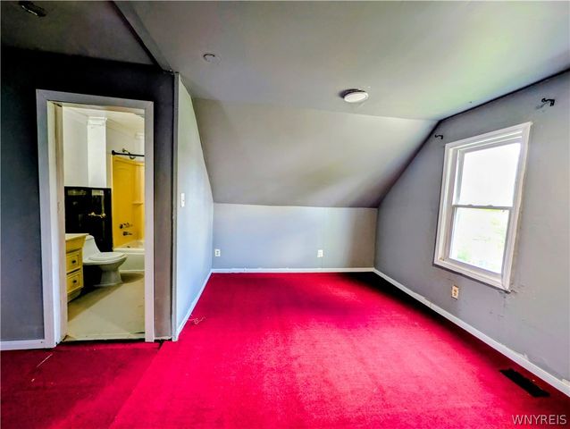 1926 Welch Avenue, Niagara Falls, NY 14303