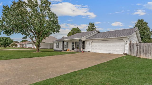 701 Baywood, Paragould, AR 72450