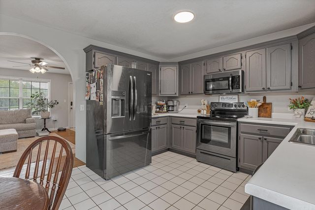 701 Baywood, Paragould, AR 72450