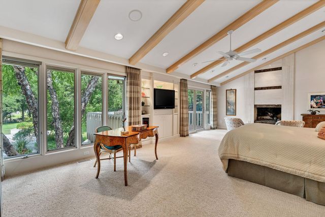 901 N Tara, Wichita, KS 67206