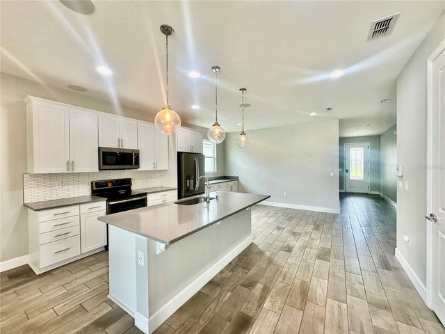 710 SPRING CREEK DRIVE, Auburndale, FL 33823