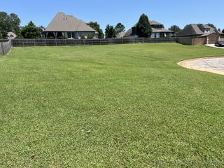 7103 S Sycamore Place, Broken Arrow, OK 74011