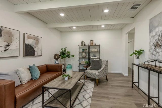 2036 La Jolla, Stockton, CA 95204