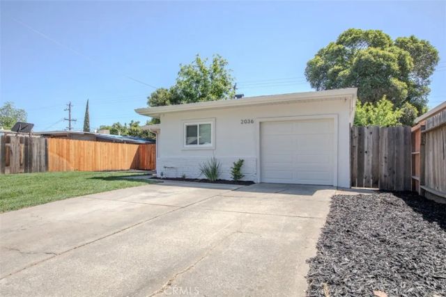 2036 La Jolla, Stockton, CA 95204