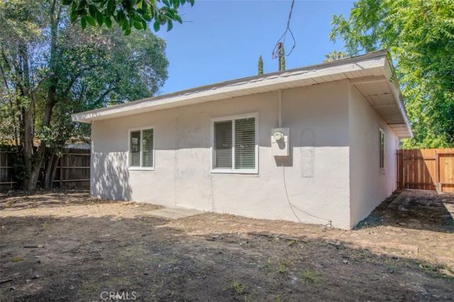 2036 La Jolla, Stockton, CA 95204