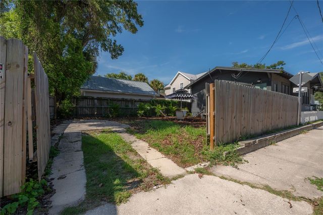 2831 N MORGAN STREET, Tampa, FL 33602