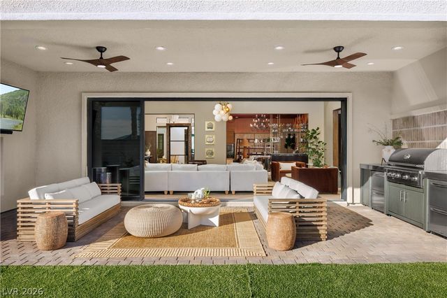 8565 Stange Avenue, Las Vegas, NV 89129