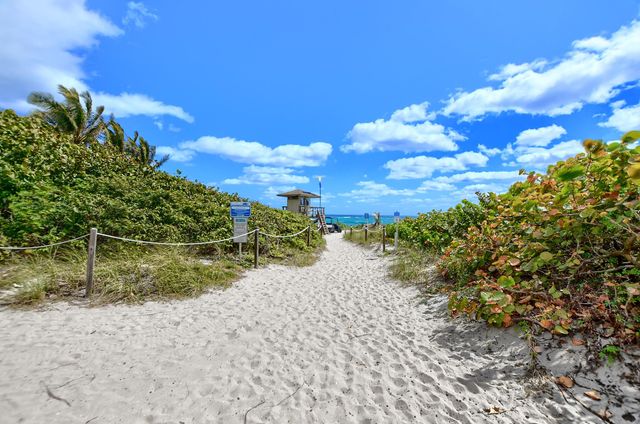 800 E Camino Real 305, Boca Raton, FL 33432