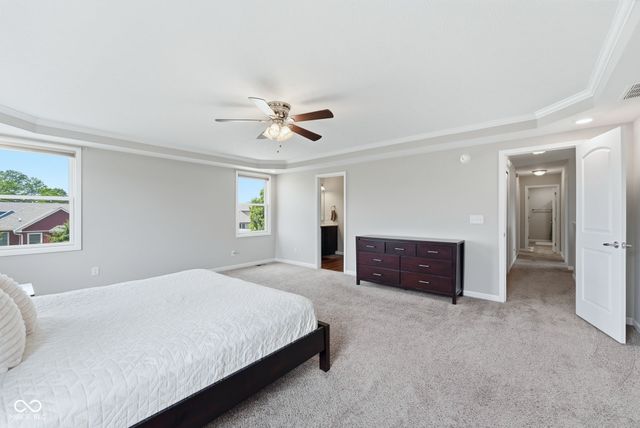 905 N Fox Berry Drive, Yorktown, IN 47396
