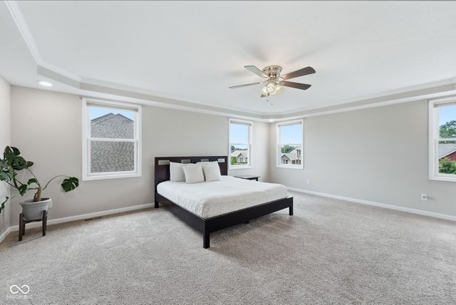905 N Fox Berry Drive, Yorktown, IN 47396