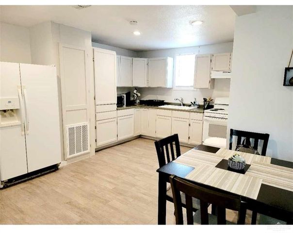 906 E Van Week Street, Edinburg, TX 78541