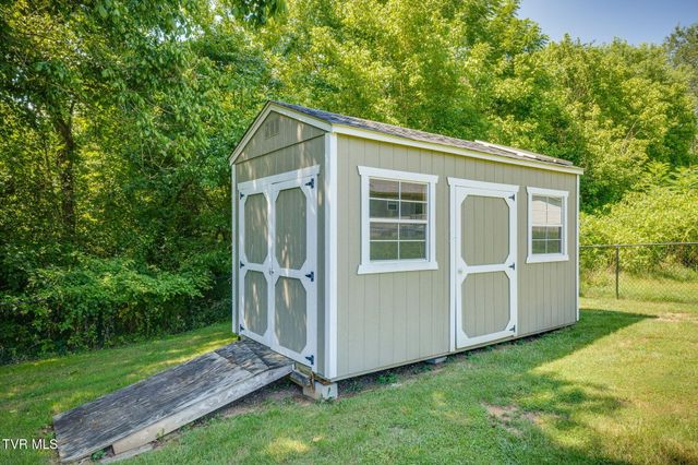221 Lindas Way, Bristol, TN 37620