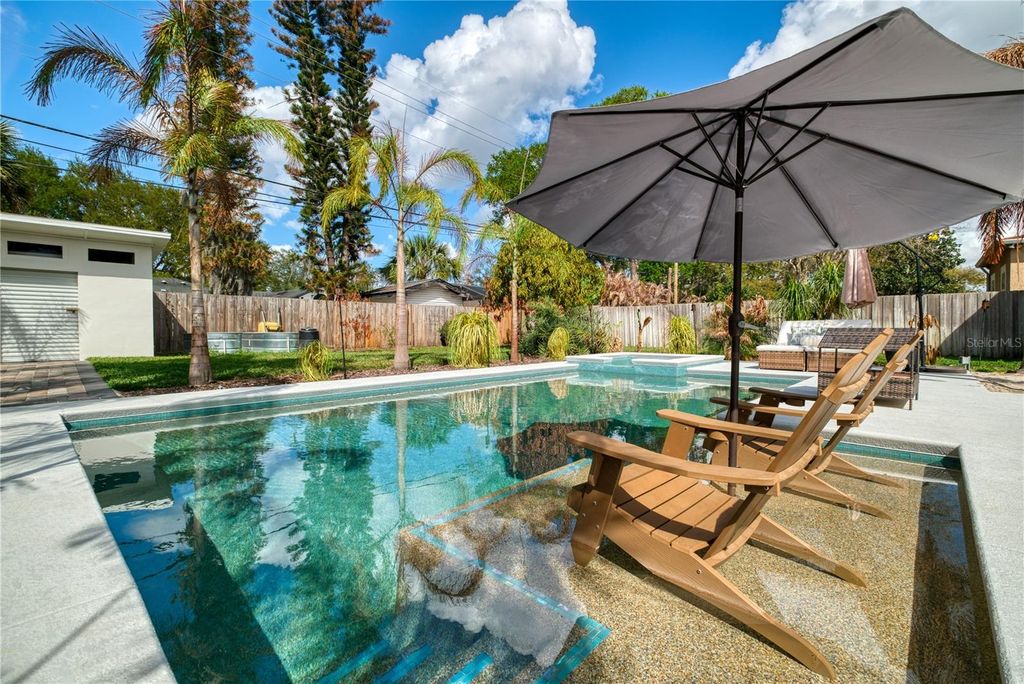 Image 12 of property listing at 1433 W SMITH STREET, Orlando, FL 32804