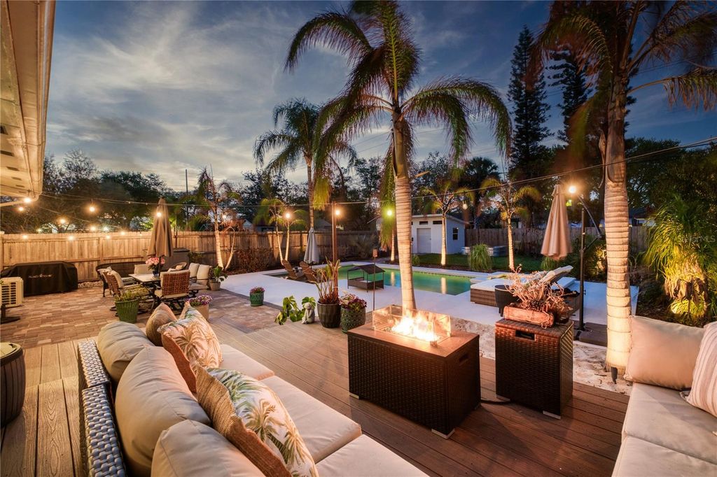 Image 16 of property listing at 1433 W SMITH STREET, Orlando, FL 32804