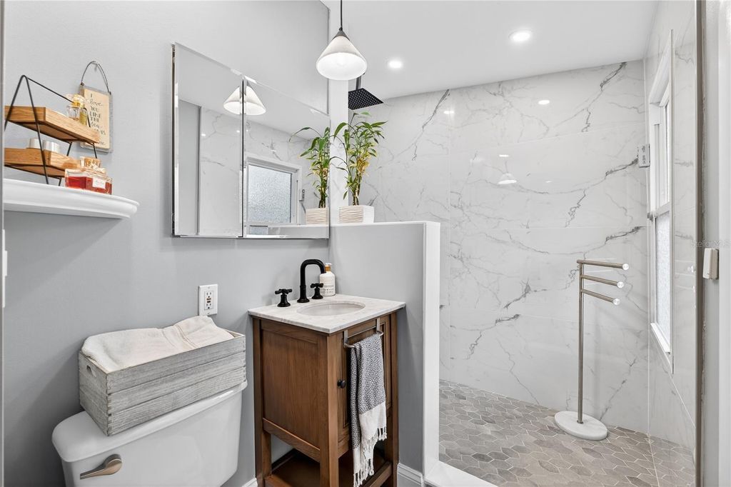 Image 27 of property listing at 1433 W SMITH STREET, Orlando, FL 32804