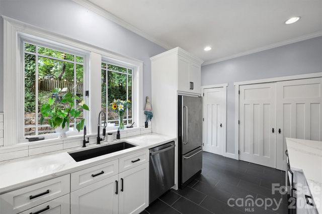 1601 Tippah Avenue, Charlotte, NC 28205