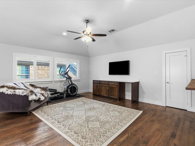 4528 Sir Craig Drive, Carrollton, TX 75010