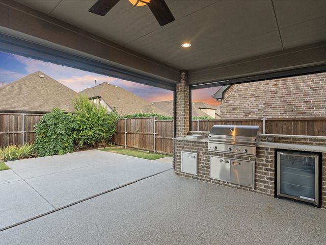 4528 Sir Craig Drive, Carrollton, TX 75010