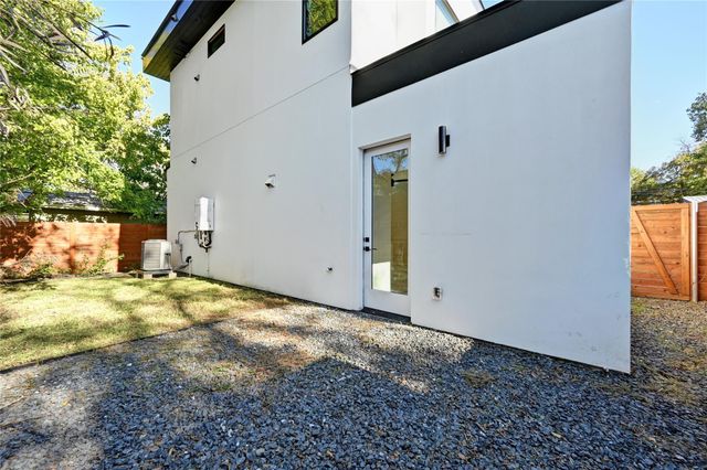 2706 Stacy LN 2, Austin, TX 78704