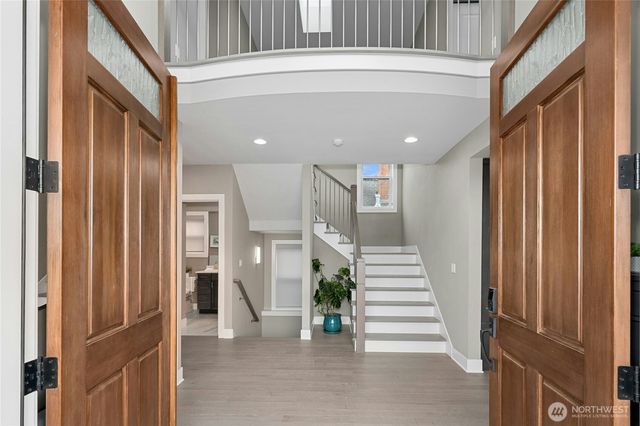 1006 4th Street W, Kirkland, WA 98033