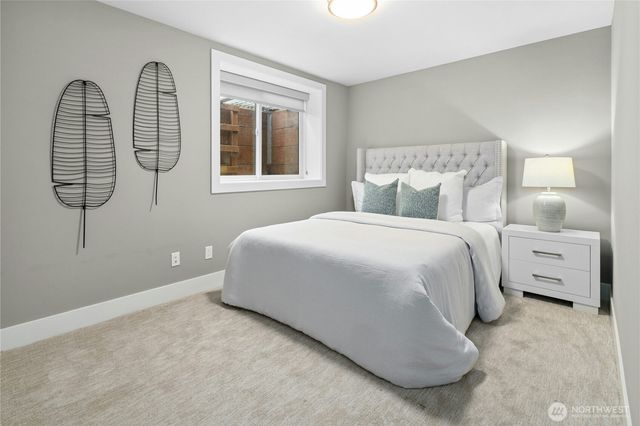 1006 4th Street W, Kirkland, WA 98033