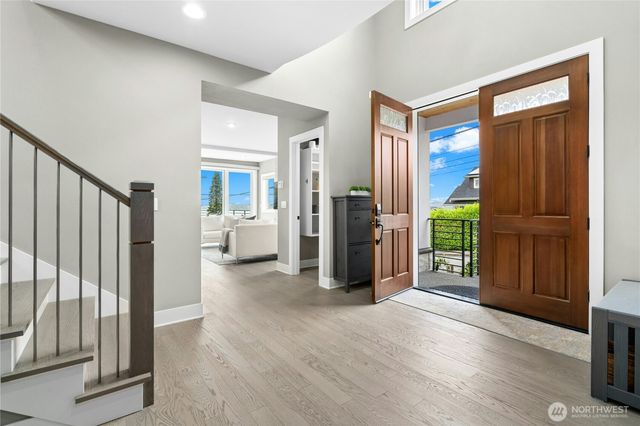 1006 4th Street W, Kirkland, WA 98033