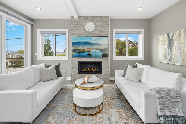 1006 4th Street W, Kirkland, WA 98033