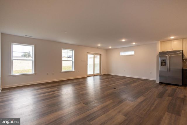 937 OTERO LN, Hedgesville, WV 25427