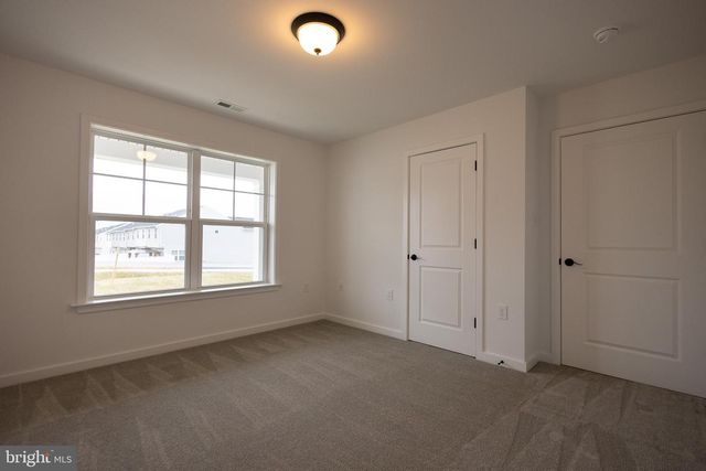 937 OTERO LN, Hedgesville, WV 25427