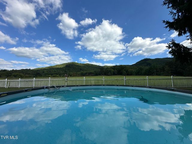 2035 Highway 107, Jonesborough, TN 37659