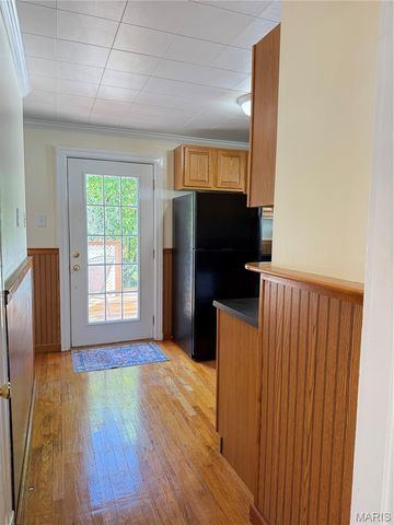 9930 Carlyle Avenue, Overland, MO 63114