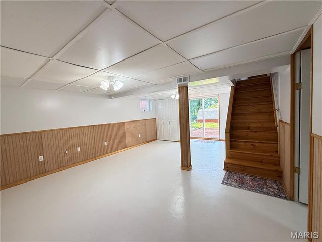 9930 Carlyle Avenue, Overland, MO 63114
