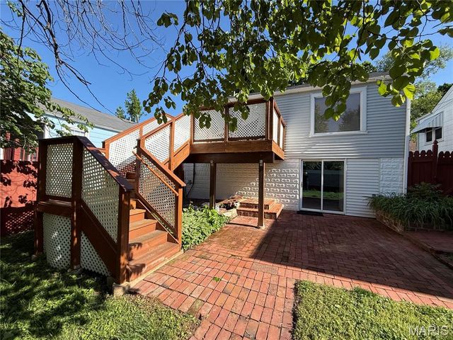 9930 Carlyle Avenue, Overland, MO 63114