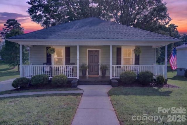 113 Pleasant Street, Belmont, NC 28012