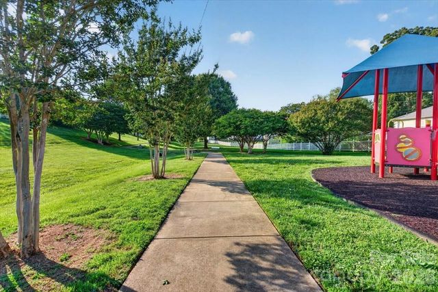 113 Pleasant Street, Belmont, NC 28012