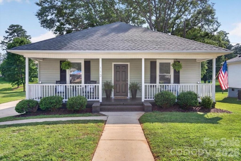 113 Pleasant Street, Belmont, NC 28012