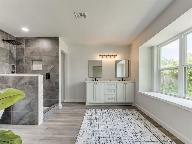 209 Tumbleweed Road, Yukon, OK 73099